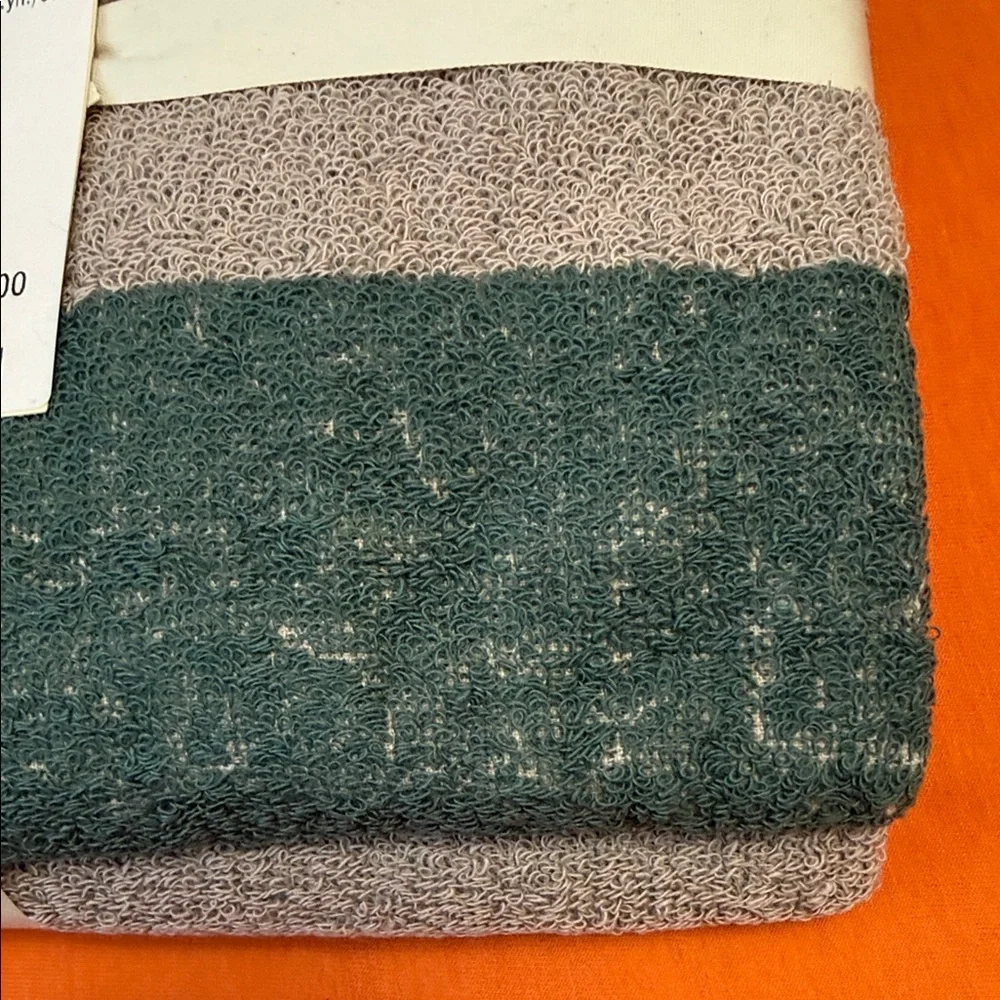 N/A soft towel